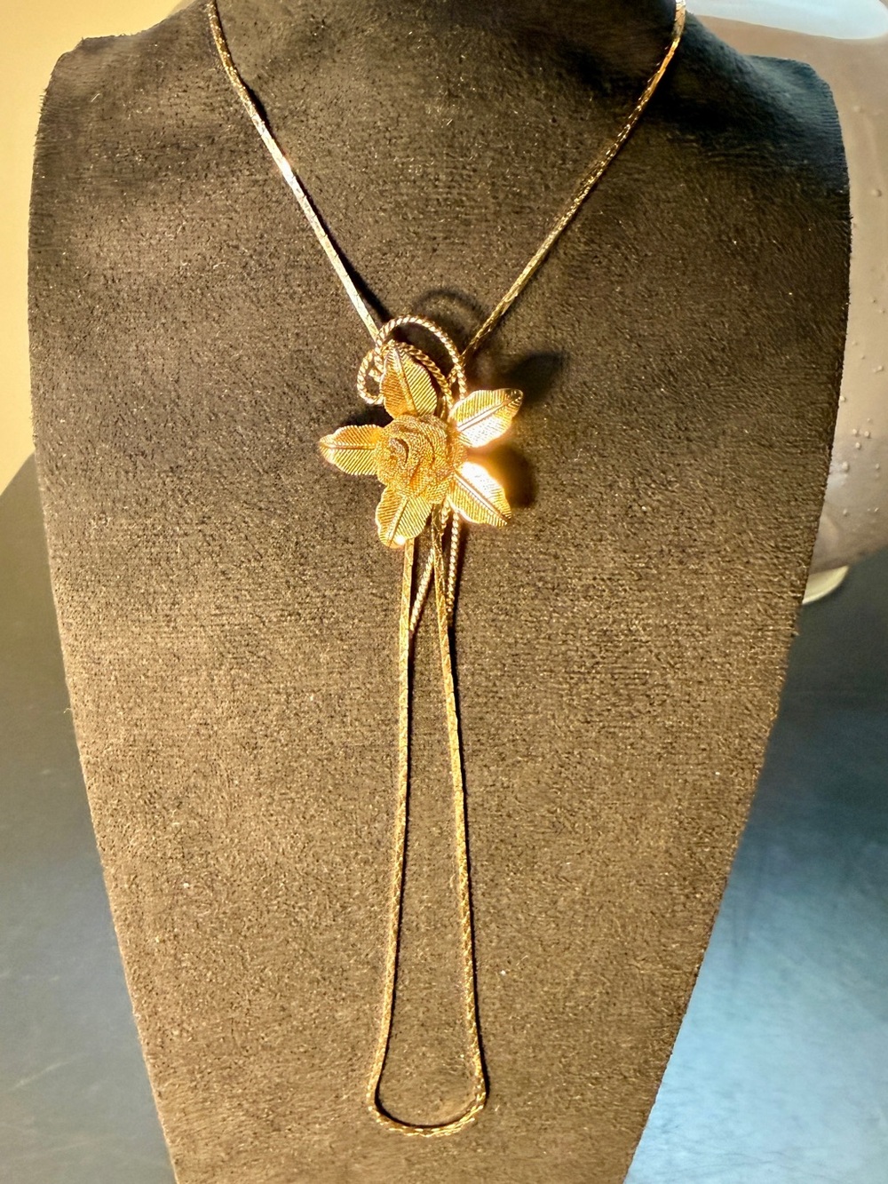 Vintage 1970s Gold Tone Adjustable Lariat Slide Necklace